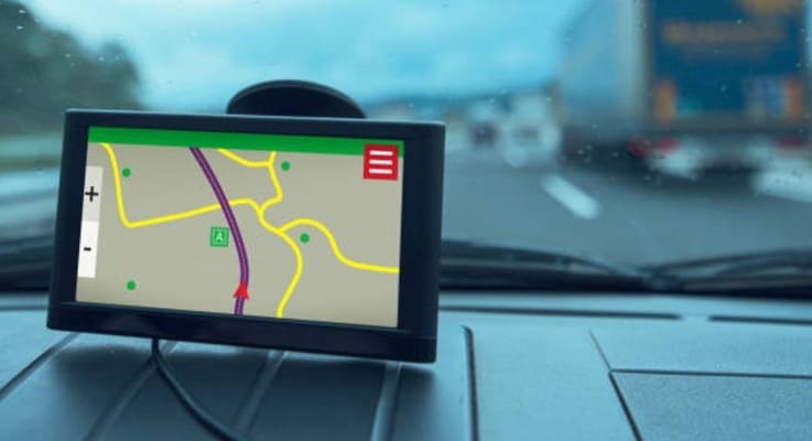 Kada je saobraćajni zastoj, GPS automatski isključuje motor.