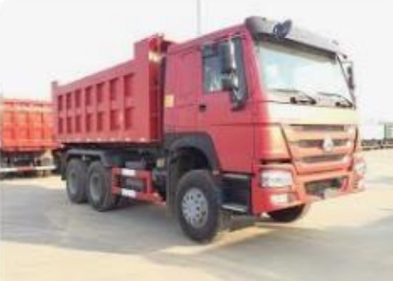 Sa është shpejtësia maksimale në autostradë ose motoudhë për kamion mbi 12.000 kg, përveç transportit të materieve të rrezikshme?