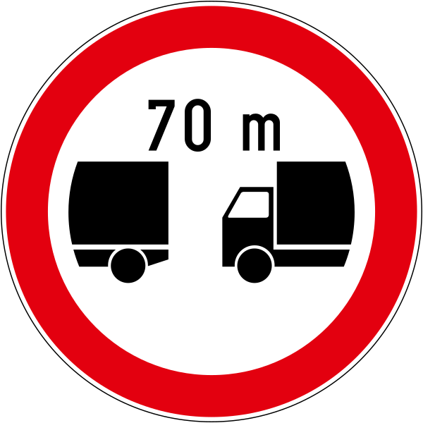 The traffic sign indicates a traffic stop for vehicles that exceed the specified length.
