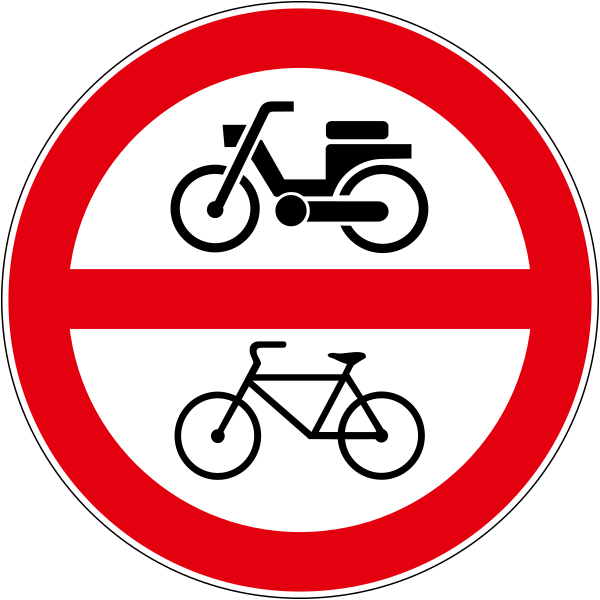 The traffic sign indicates the part of the road where cyclists move in groups.
