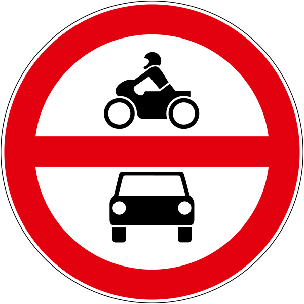 Saobraćajni znak pokazuje zabranu saobraćaja za sva motorna vozila.