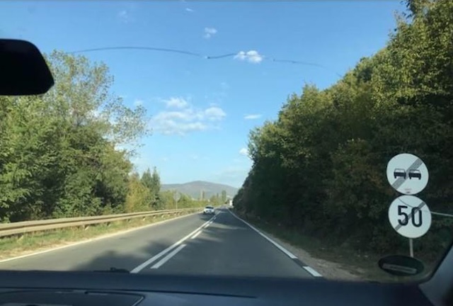 From the place where the signs are placed, movement at a speed greater than 50 km/h is not allowed.
