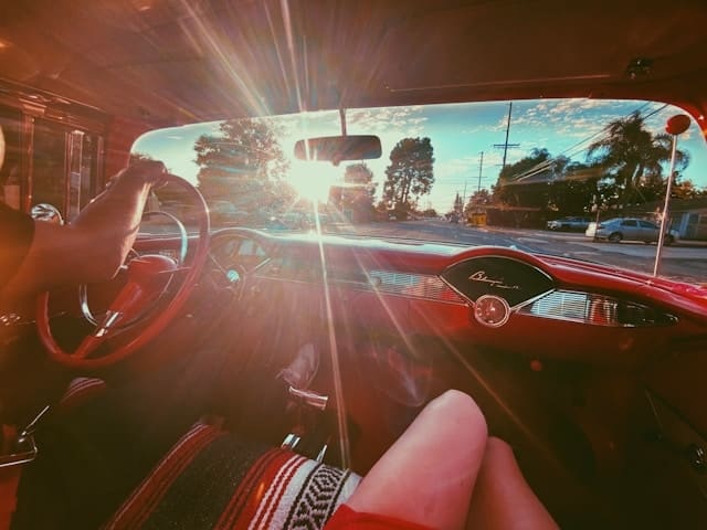While driving in strong sunlight in this situation, dangerous traffic situations may not be noticed.